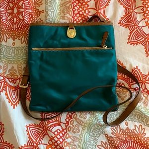 MICHAEL KORS CROSS BODY